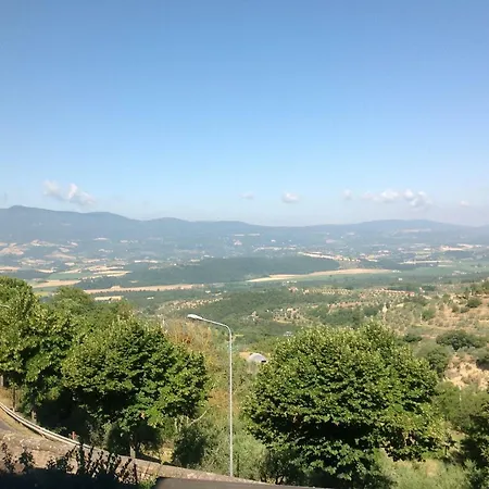 Apartment Spacious Two Bedroom In Center Of Charming Umbrian Town
