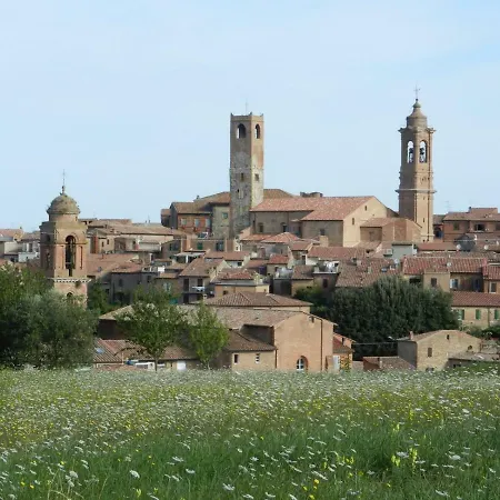 Spacious Two Bedroom In Center Of Charming Umbrian Town * Citta della Pieve